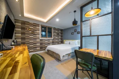 Yeosu Six and Nine Hotel in zona Aeyangwon History Hall