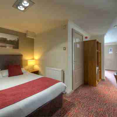 The Elms Hotel Rooms