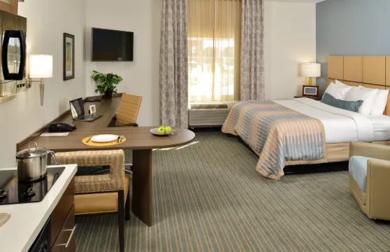 Candlewood Suites 霍馬市 by IHG