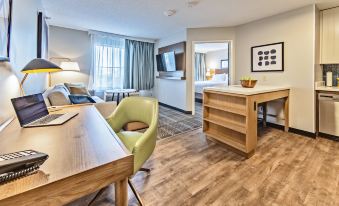 Staybridge Suites Cedar Rapids North