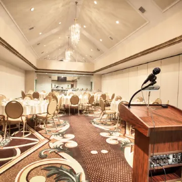 Holiday Inn & Suites OCALA CONFERENCE CENTER by IHG