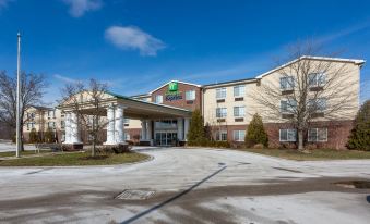 Holiday Inn Express & Suites Ashtabula-Geneva