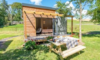 Sunset Cabins at the Oaks Woodland Retreat