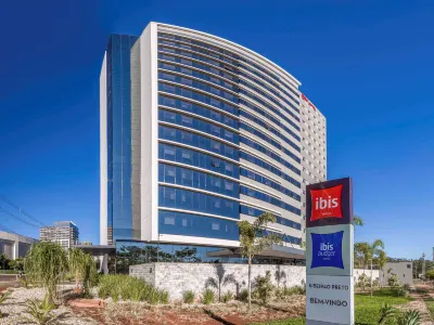 Ibis Budget Ribeirao Preto Vila do Golf Hôtels à proximité de : Metropolitan Cathedral