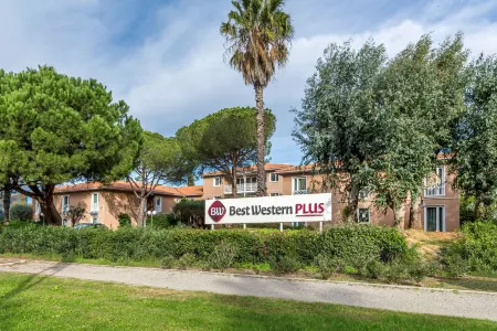 Best Western Plus Hyeres Cote Dazur Отели в г. Йер