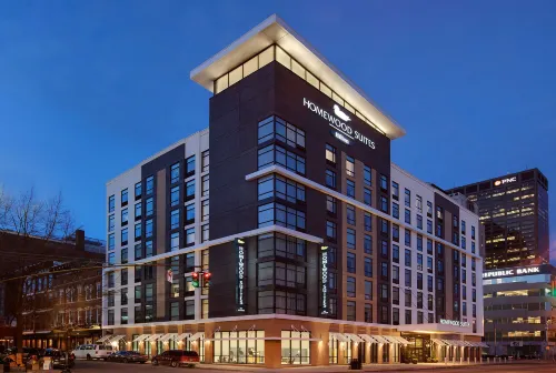 Homewood Suites by Hilton Louisville Downtown - parking