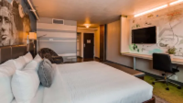 The Rushmore Hotel  Suites, BW Premier Collection