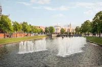 Super 8 by Wyndham Oberhausen - parking