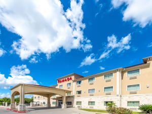 Ramada by Wyndham College Station