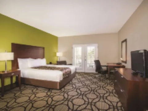 La Quinta Inn & Suites by Wyndham Conference Center Prescott Hotels in Yavapai County
