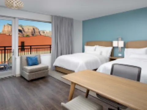 Element Sedona Hotels near Grasshopper Point Picnic Area