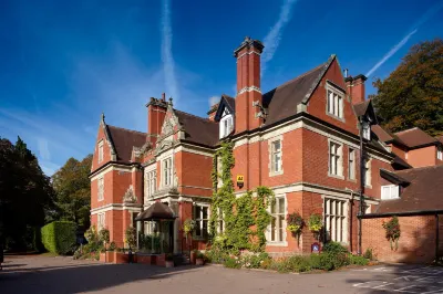 The Coed-Y-Mwstwr Hotel Hotels in 