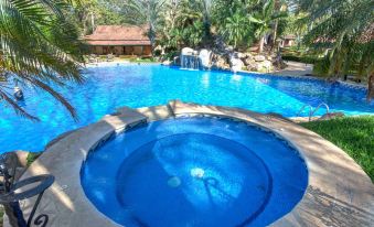 CC Beach Front Papagayo All Inclusive