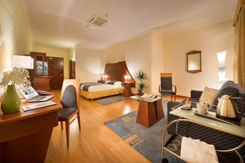 Grandhotel Zvon - parcheggio