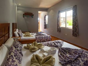 Triple room with comfort and air condition - Hostal Cristina