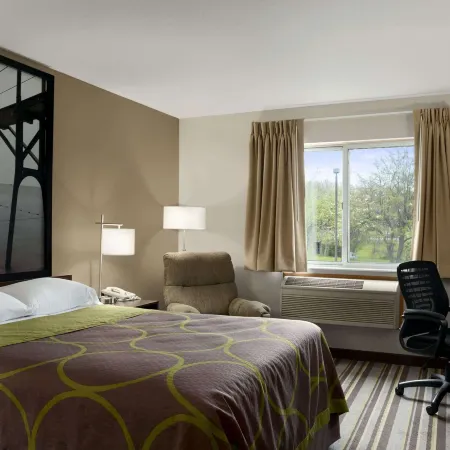 Super 8 by Wyndham Manistee