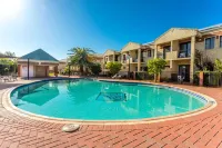 Country Comfort Perth - Yüzme Havuzu