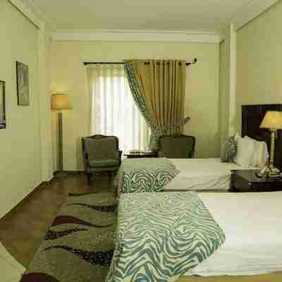 Grand Regency Hotel Rooms