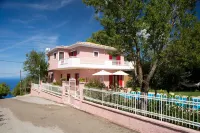Exanthia Villas Hôtels à : Agios Nikitas