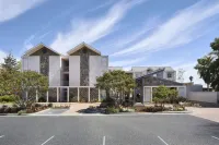 Corporate Inn Sunnyvale - All-Suite Hotel Hotels near Amazon Lab126