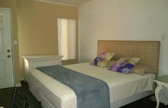 索拉里旅館民宿