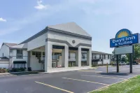 Days Inn by Wyndham Columbus East Airport Отели в г. Труро Тауншип