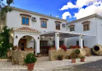 Hotel Rural La Paloma Hoteles cerca de Centro De Interpretación Embalse De Iznájar
