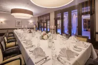 Best Western Premier Castanea Resort Hotel Hotels in Adendorf