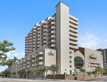 Embassy Suites by Hilton New Orleans Отели рядом со станцией Новый Орлеан