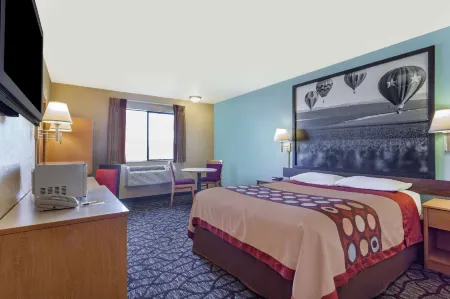 Super 8 by Wyndham Union Gap Yakima Area