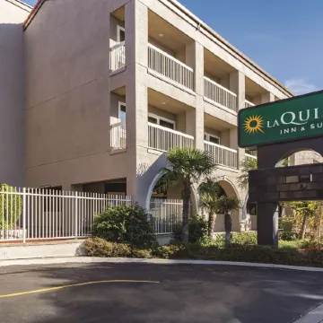 La Quinta Inn & Suites by Wyndham San Francisco Airport West