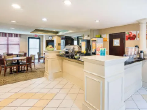 Quality Suites Sherman Hotels in Sherman