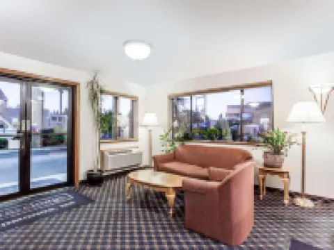 Econo Lodge Edmonds North Seattle Hotels in Edmonds