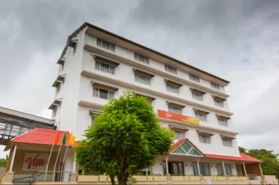 Viva Hotel فنادق في مادغاون