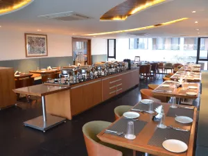 The Emerald Club ,Rajkot