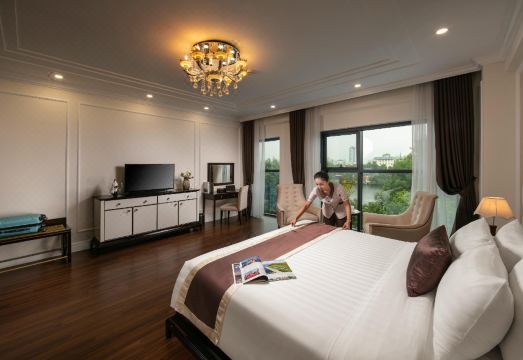 아도니스 호텔 객실 또는 전경