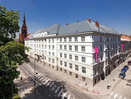 Mercure Ostrava Center Hotel Отели в г. Петровице у Карвини