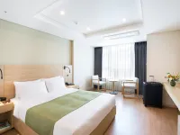 크라운 하버 호텔 부산 부산 민주공원 주변 호텔