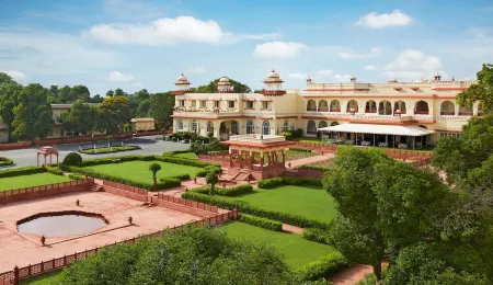 Jai Mahal Palace Отели рядом со станцией Jaipur Railway Station
