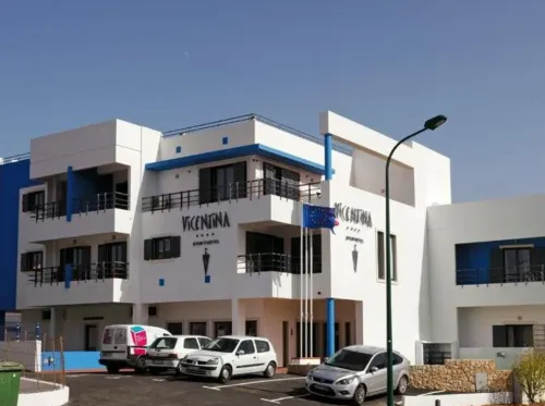 Vicentina Hotel - parking