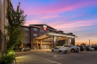 Best Western Plus Fort Saskatchewan Inn  Suites - parking
