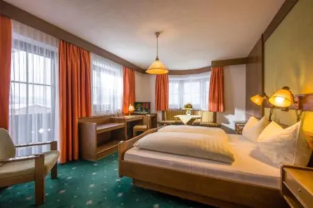 Alte Post Отели рядом с достопримечательностью «Шивельт Эльмау - Бергбанен Эльмау»