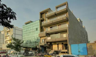 Itsy Hotels Prime Stay Hotels in North West Delhi