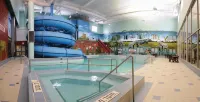 Canad Inns Destination Centre Fort Garry - Hot Tub