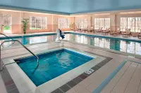 Fairfield Inn & Suites Great Barrington Lenox/Berkshires Các khách sạn ở Great Barrington