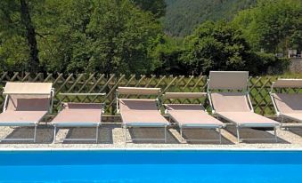 Albergo Mezzolago - Housity