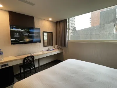 Hub Hotel Banqiao Station Hotels in New Taipei