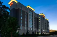 Hampton Inn & Suites Tampa Airport Avion Park Westshore Hotels near Finish Line