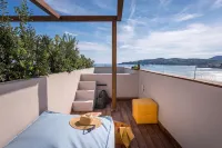 Shapes Luxury Suites - Ocean View