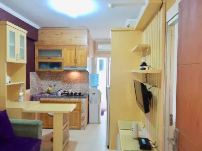 Cozy Pesona Cibubur Village Apartment Gunadarma University F6周辺のホテル